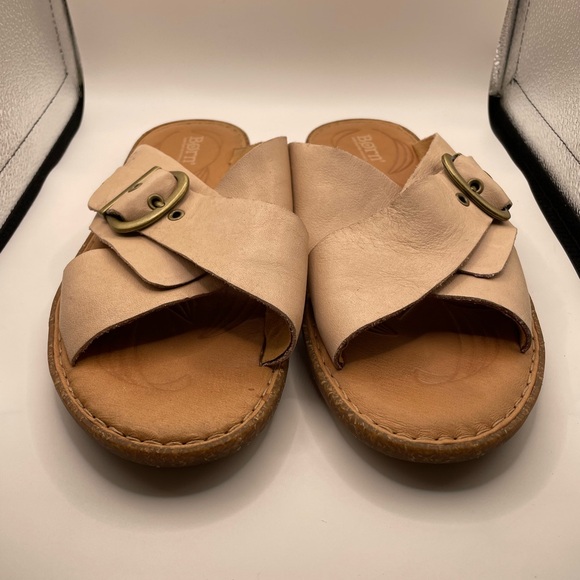 Born beige leather Slide Sandals with Buckle size 10 - Picture 4 of 9